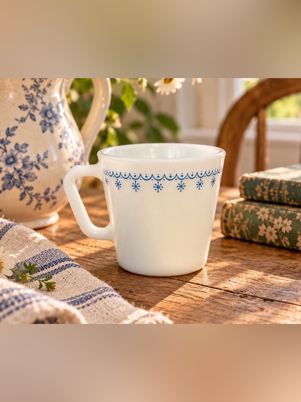 VTG Pyrex Blue Snowflake Design Milk Glass Cup. #1410.